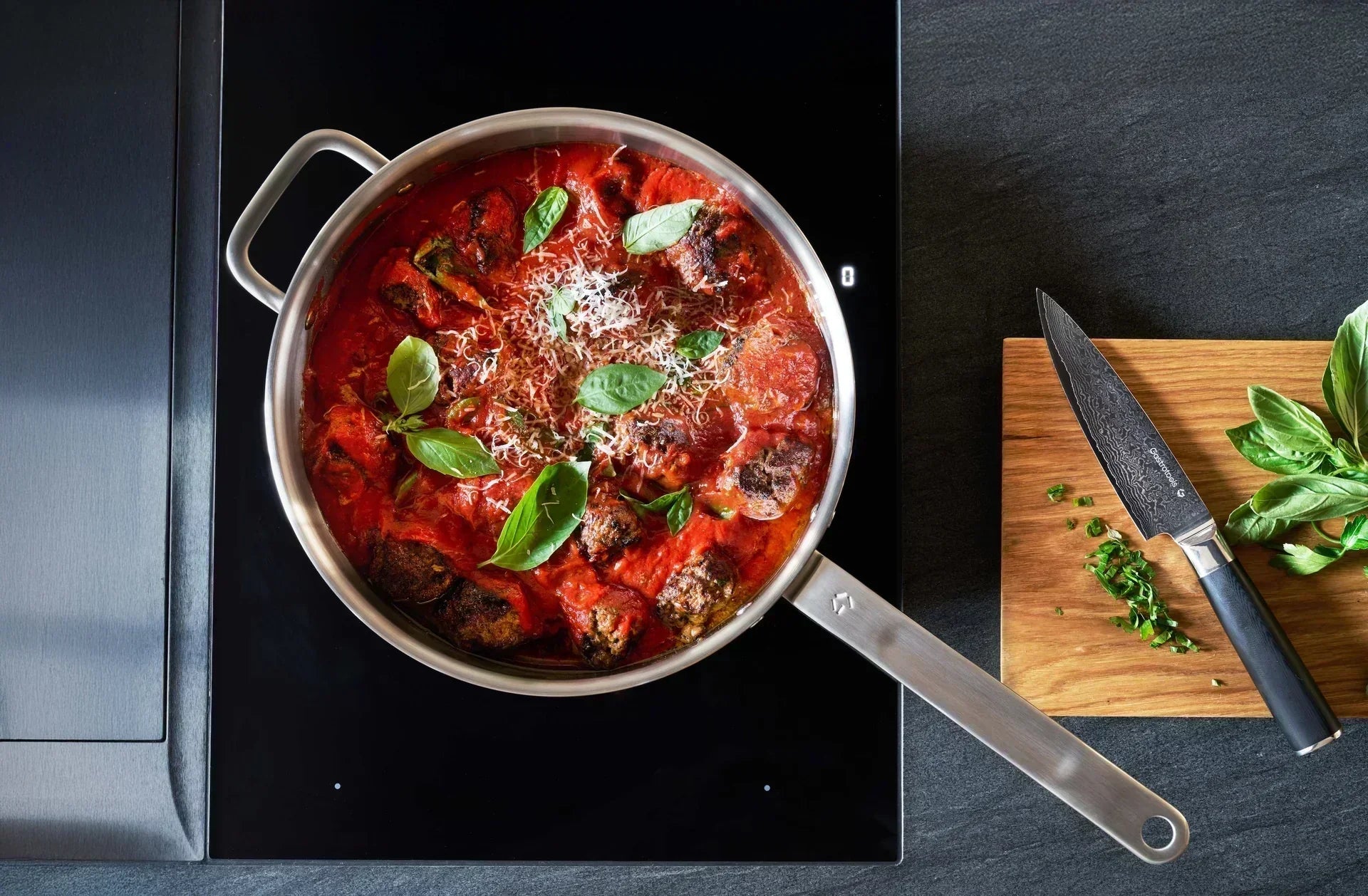 Meatballs in Tomato Sauce